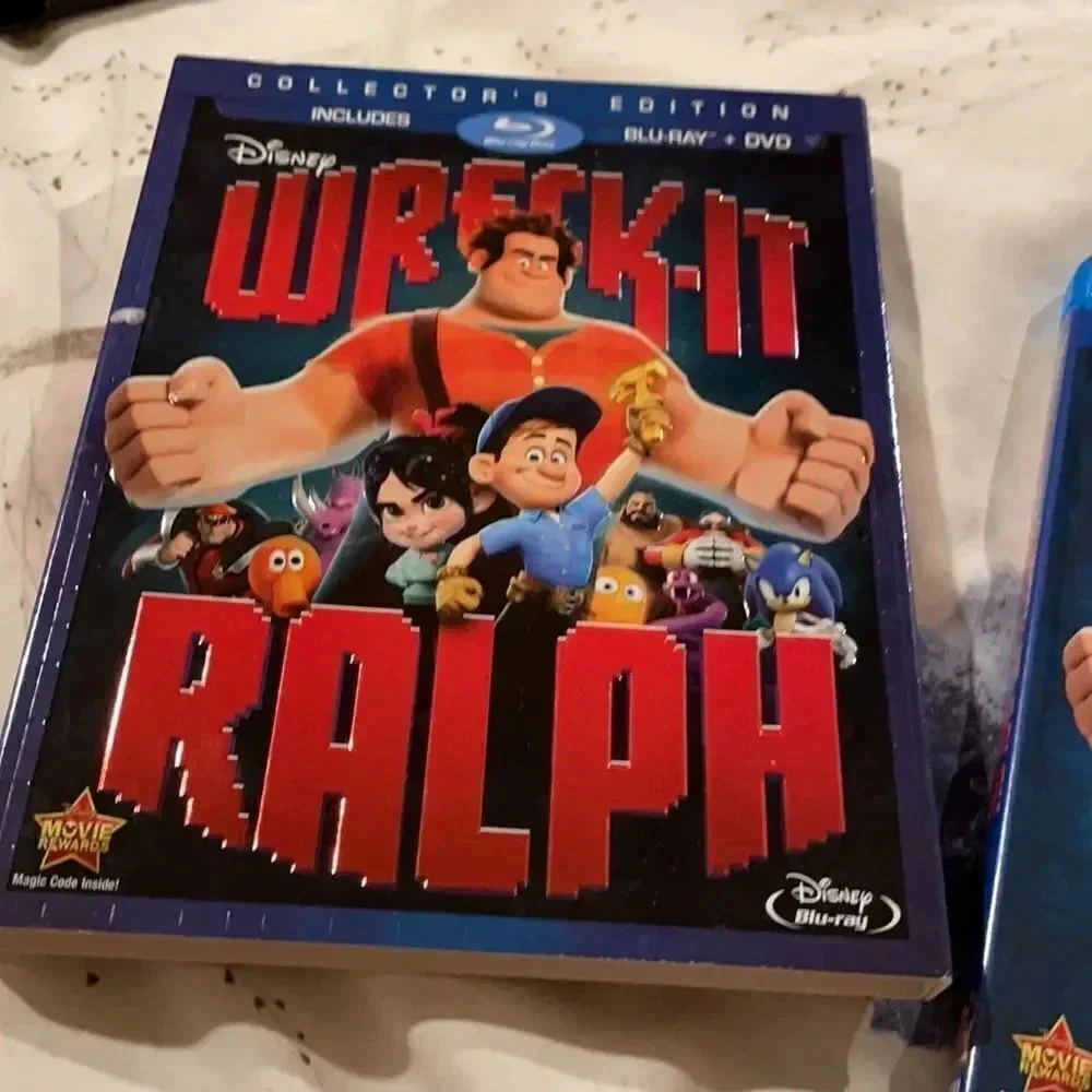 Wreck It Ralph Collectors Edition 2 Disc Set - Picture 2 of 3